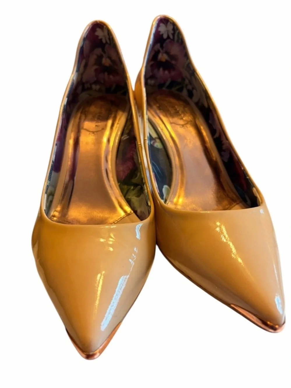 TED BAKER London NUDE KAAWA BEIGE LEATHER STILETTO 4” HEEL  STYLE 06774 US SZ 8